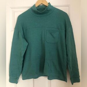 Croft & Barrow Women’s Solid Green Fleece Knit Long Sleeved Top Size Medium